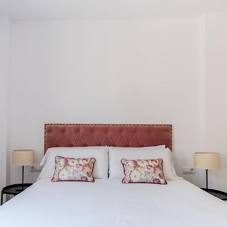 Olehousing - Cathedral Terrace Apartments Севиля Екстериор снимка