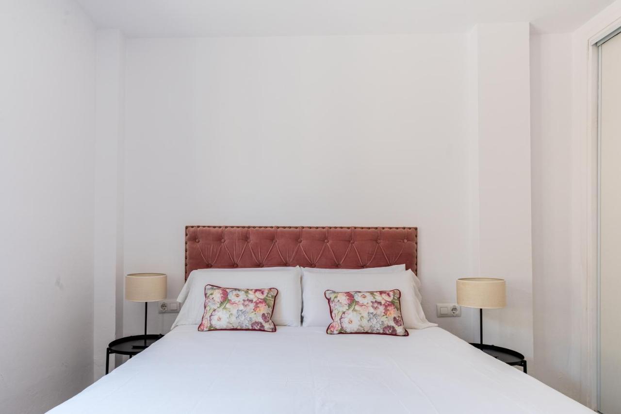 Olehousing - Cathedral Terrace Apartments Севиля Екстериор снимка
