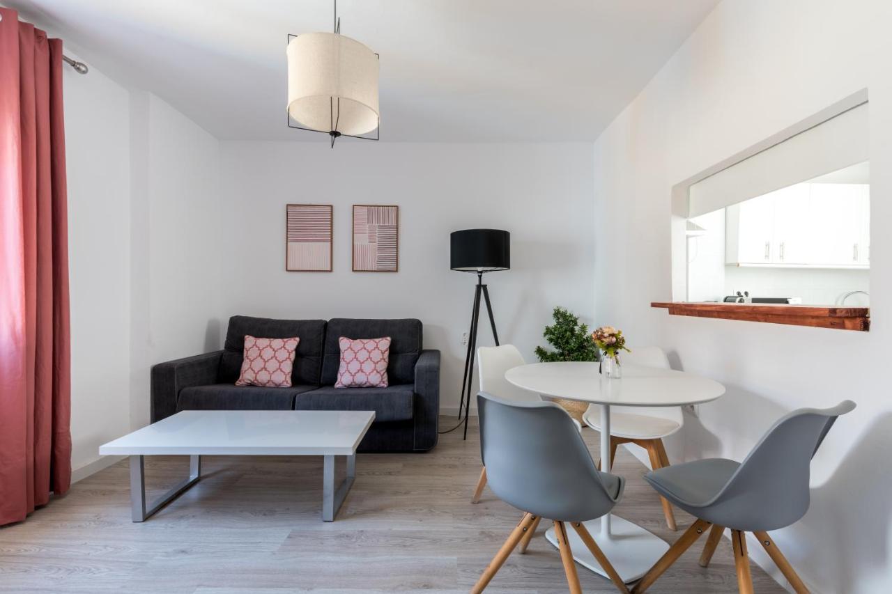 Olehousing - Cathedral Terrace Apartments Севиля Екстериор снимка